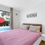 Libra Villa